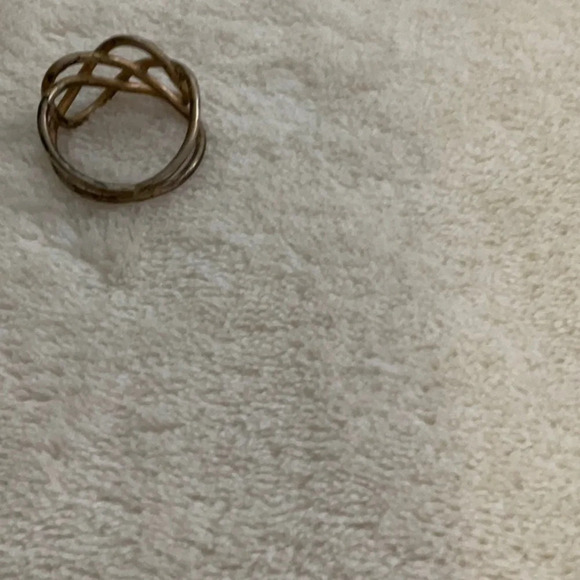 RING - Picture 3 of 4